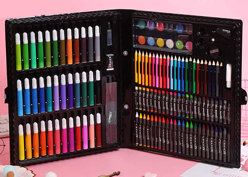 komplet-flomastera-i-bojica-od-150-delova-3