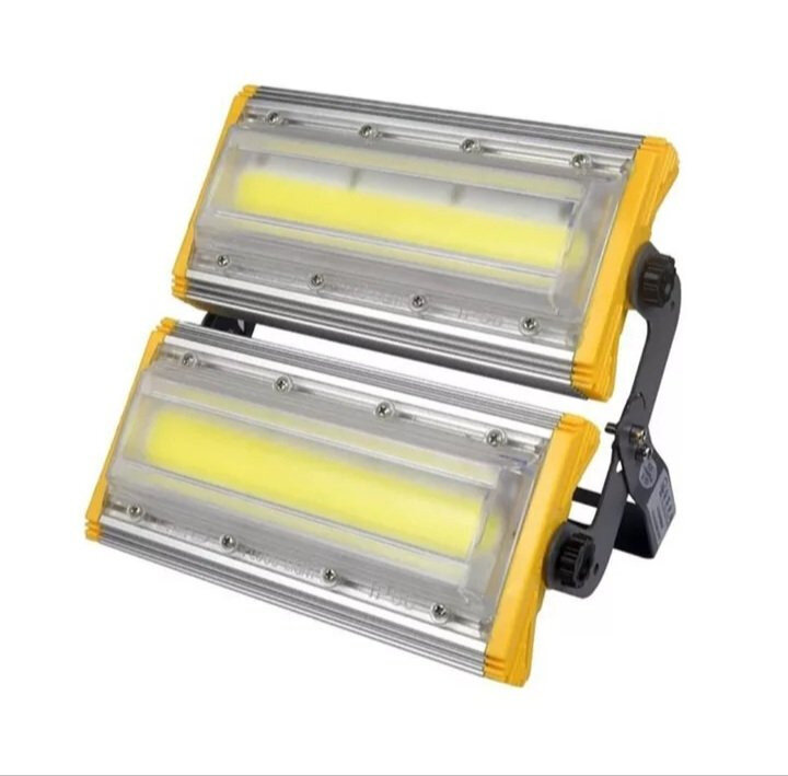 led-reflektor-100w-modularni_1176