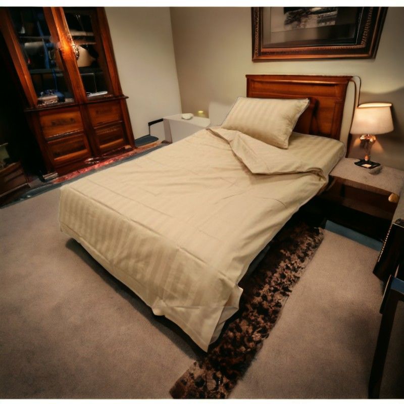 posteljina-damast-plavo-bez