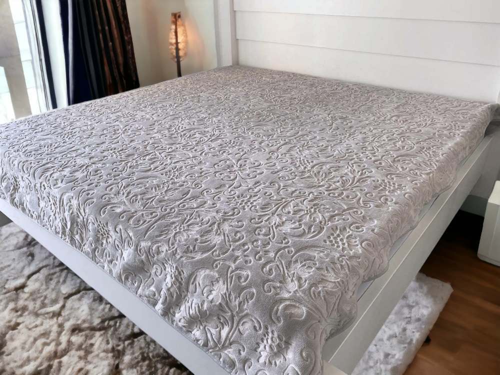 sivi-krivuljar-pozadina