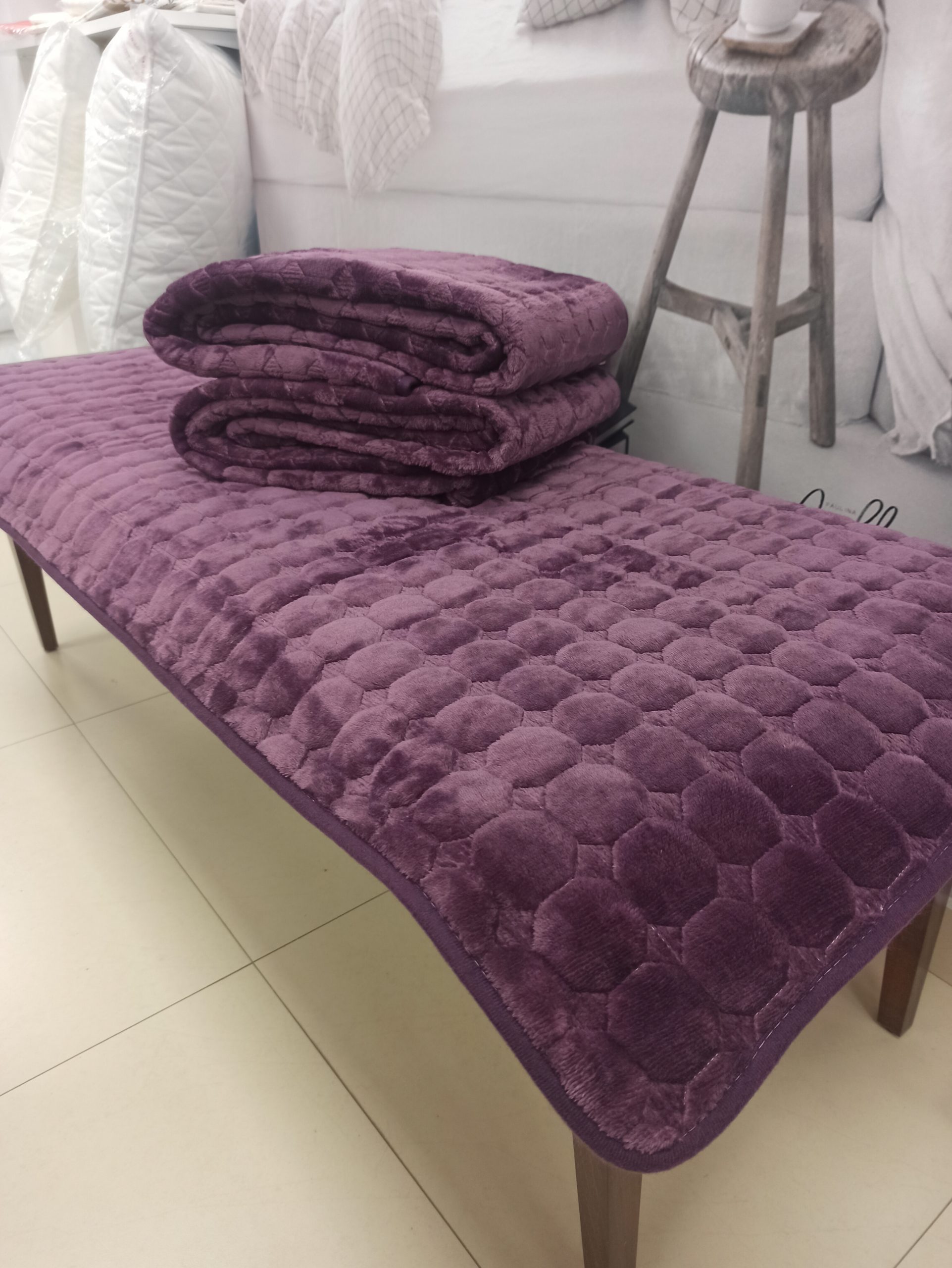 trosed-dvosed-fotelja-ljubicasta-scaled-9