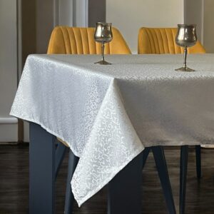 Stolnjak Viktorija 140x220cm Bela boja