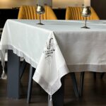 Stolnjak Krown 160x220cm Sivo/bela boja