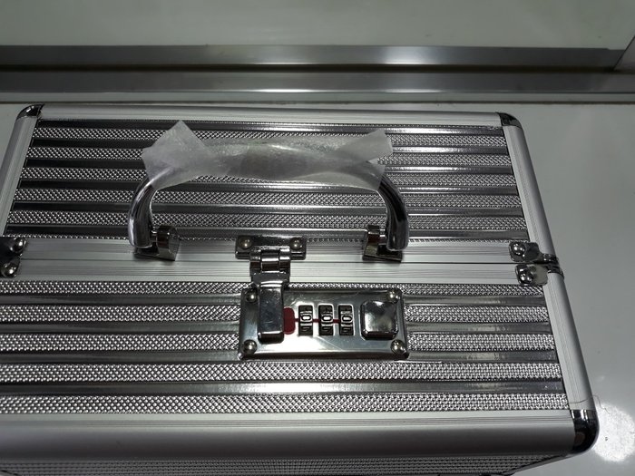 1343188b10c237adb424f13b0372