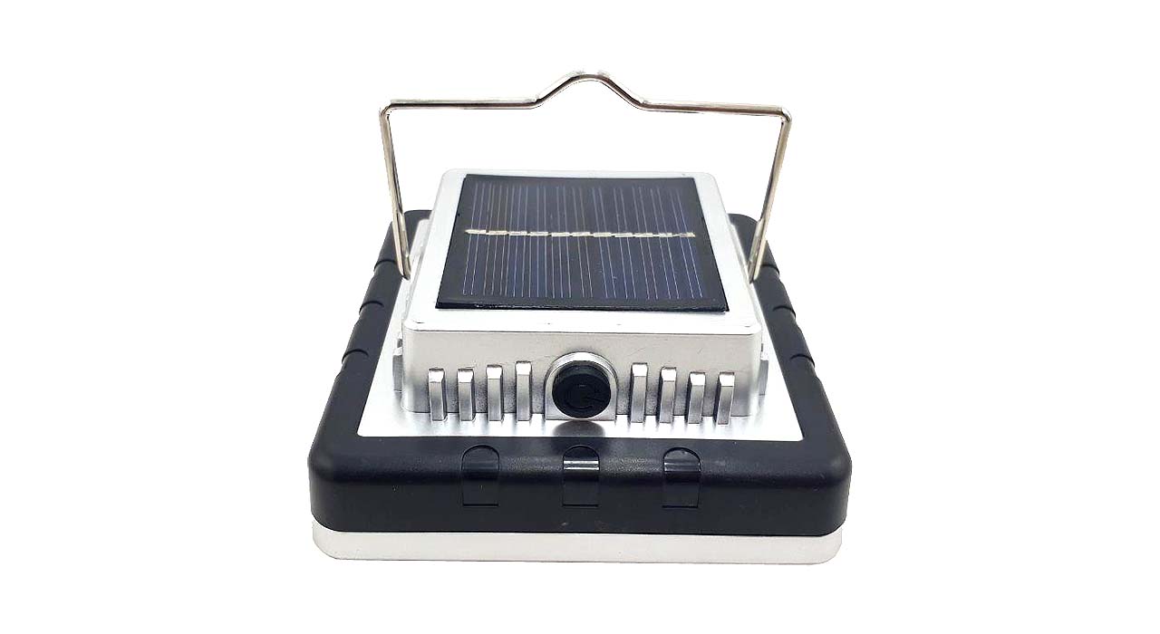 RH_solar_camping_light_01-min