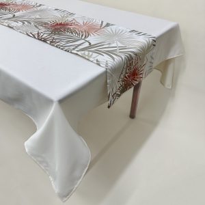 Set stolnjaka 140x180cm sa ranerom 40x140cm Bež boja